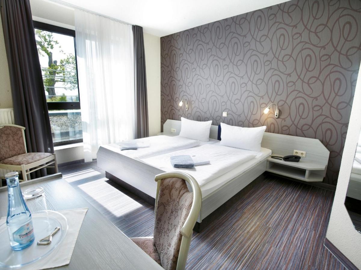 Hotel Landsknecht Uckerath المظهر الخارجي الصورة