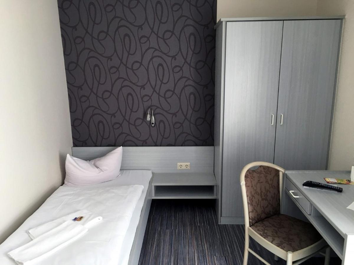 Hotel Landsknecht Uckerath المظهر الخارجي الصورة